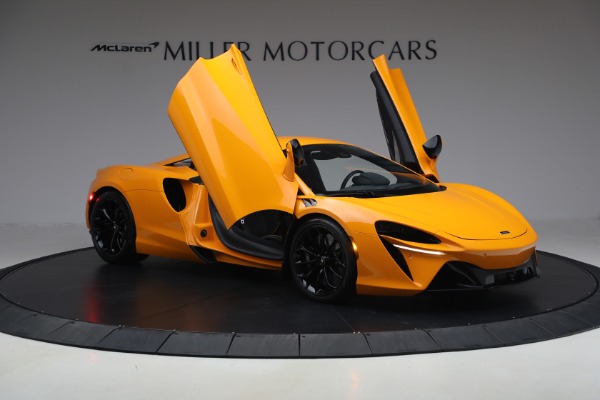 Used 2024 McLaren Artura Performance for sale $192,900 at Pagani of Greenwich in Greenwich CT 06830 20