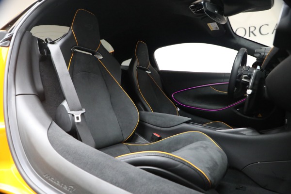 Used 2024 McLaren Artura Performance for sale $192,900 at Pagani of Greenwich in Greenwich CT 06830 24