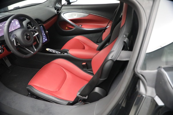 New 2026 McLaren Artura TechLux for sale $298,400 at Pagani of Greenwich in Greenwich CT 06830 23