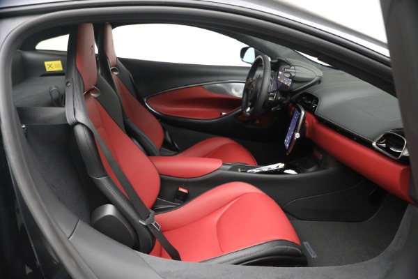 New 2026 McLaren Artura TechLux for sale $298,400 at Pagani of Greenwich in Greenwich CT 06830 25