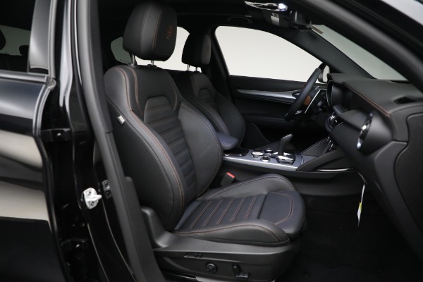 New 2025 Alfa Romeo Stelvio Intensa for sale Sold at Pagani of Greenwich in Greenwich CT 06830 20