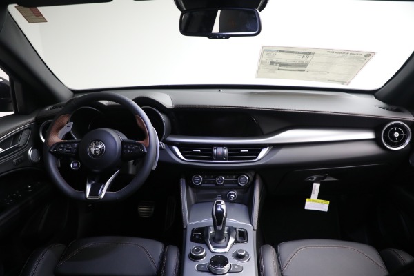New 2025 Alfa Romeo Stelvio Intensa for sale Sold at Pagani of Greenwich in Greenwich CT 06830 26