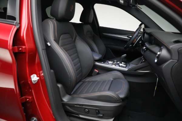 New 2025 Alfa Romeo Stelvio Intensa for sale Sold at Pagani of Greenwich in Greenwich CT 06830 18