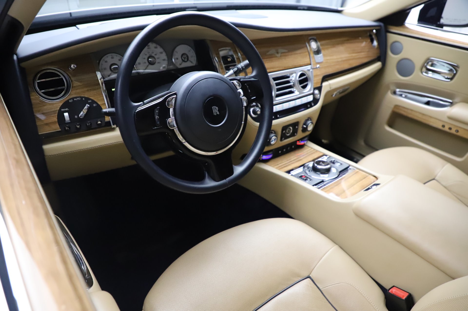 Số phận những chiếc RollsRoyce đình đám của 10 đại gia Việt ra sao