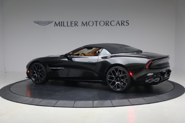 New 2026 Aston Martin Vanquish Volante for sale $581,800 at Pagani of Greenwich in Greenwich CT 06830 16