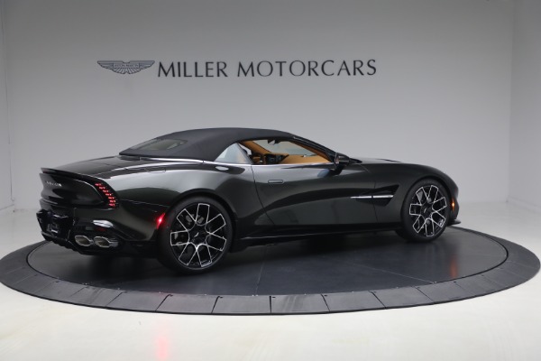 New 2026 Aston Martin Vanquish Volante for sale $581,800 at Pagani of Greenwich in Greenwich CT 06830 20