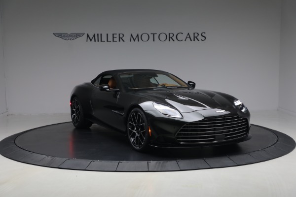 New 2026 Aston Martin Vanquish Volante for sale $581,800 at Pagani of Greenwich in Greenwich CT 06830 23