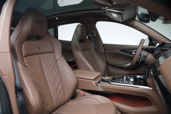 New 2026 Aston Martin DBX S for sale $274,900 at Pagani of Greenwich in Greenwich CT 06830 17