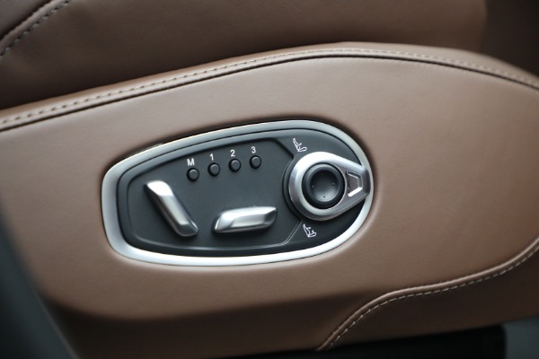 New 2026 Aston Martin DBX S for sale $274,900 at Pagani of Greenwich in Greenwich CT 06830 28
