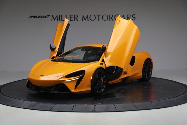 New 2026 McLaren Artura TechLux for sale $314,250 at Pagani of Greenwich in Greenwich CT 06830 14
