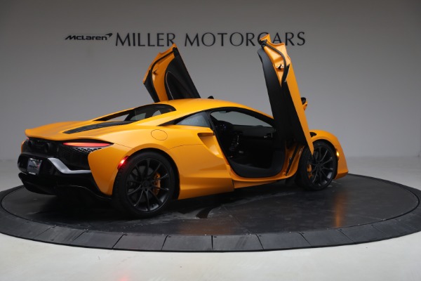 New 2026 McLaren Artura TechLux for sale $314,250 at Pagani of Greenwich in Greenwich CT 06830 17