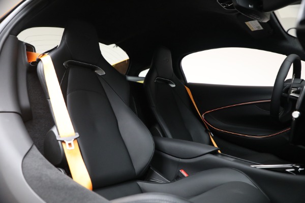 New 2026 McLaren Artura TechLux for sale $314,250 at Pagani of Greenwich in Greenwich CT 06830 26