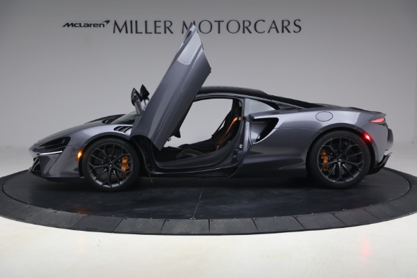 Used 2024 McLaren Artura Performance for sale $191,900 at Pagani of Greenwich in Greenwich CT 06830 16
