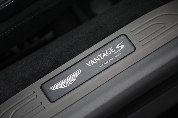 New 2026 Aston Martin Vantage S for sale $265,300 at Pagani of Greenwich in Greenwich CT 06830 22