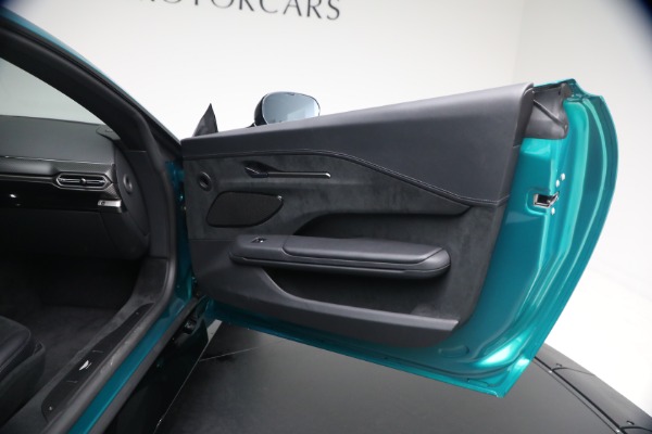 Used 2025 Aston Martin Vantage for sale $192,900 at Pagani of Greenwich in Greenwich CT 06830 24