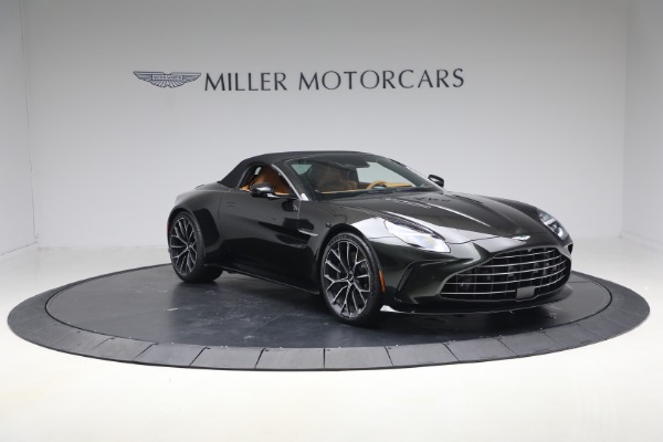 New 2026 Aston Martin Vantage Roadster for sale $265,600 at Pagani of Greenwich in Greenwich CT 06830 23