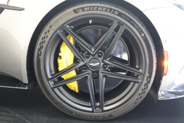 New 2026 Aston Martin Vantage S for sale $247,500 at Pagani of Greenwich in Greenwich CT 06830 17