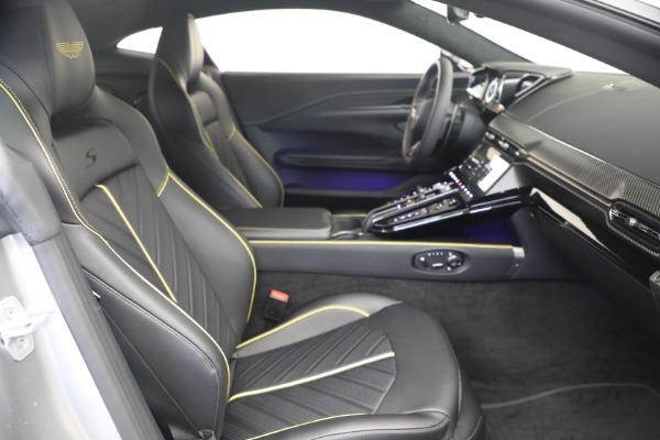 New 2026 Aston Martin Vantage S for sale $247,500 at Pagani of Greenwich in Greenwich CT 06830 26