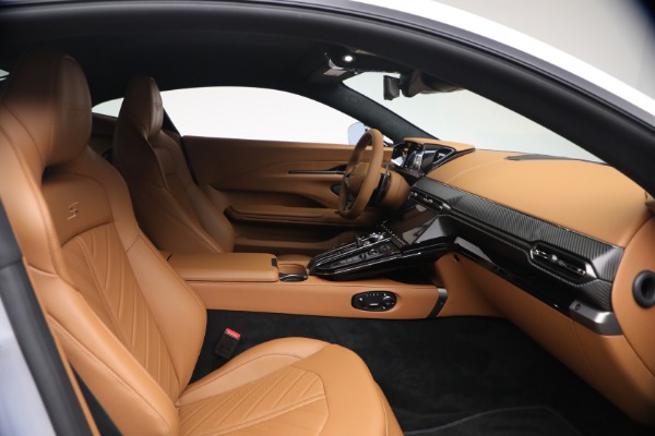 New 2026 Aston Martin Vantage S for sale $249,200 at Pagani of Greenwich in Greenwich CT 06830 19
