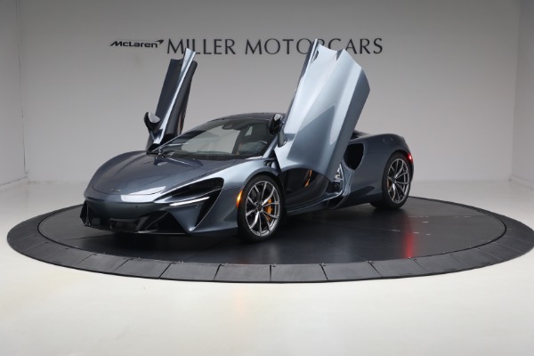 New 2026 McLaren Artura Performance for sale $305,700 at Pagani of Greenwich in Greenwich CT 06830 13