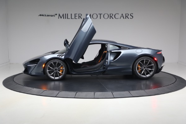 New 2026 McLaren Artura Performance for sale $305,700 at Pagani of Greenwich in Greenwich CT 06830 14