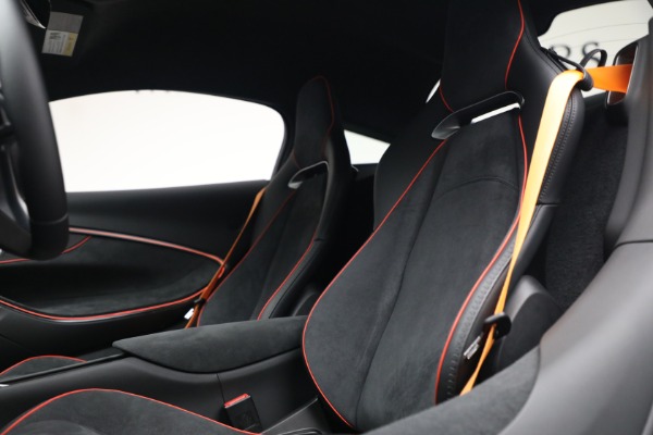 New 2026 McLaren Artura Performance for sale $305,700 at Pagani of Greenwich in Greenwich CT 06830 20