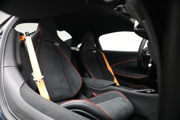 New 2026 McLaren Artura Performance for sale $305,700 at Pagani of Greenwich in Greenwich CT 06830 23