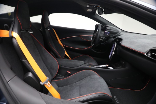 New 2026 McLaren Artura Performance for sale $305,700 at Pagani of Greenwich in Greenwich CT 06830 24