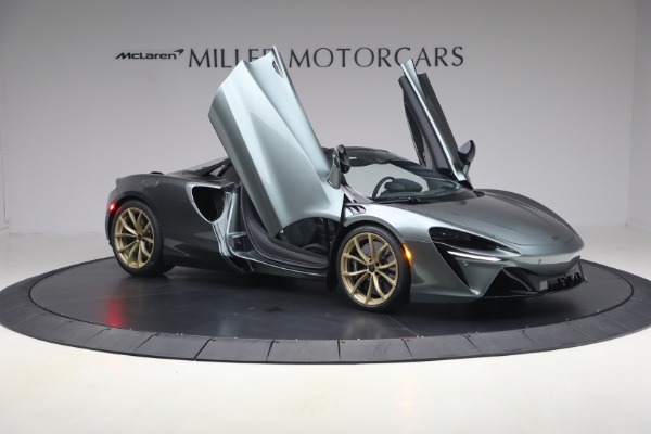 New 2026 McLaren Artura Spider Performance for sale $337,300 at Pagani of Greenwich in Greenwich CT 06830 19