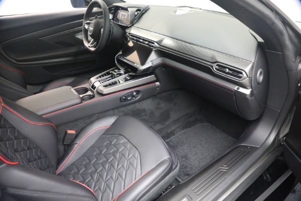 New 2026 Aston Martin Vanquish for sale $546,000 at Pagani of Greenwich in Greenwich CT 06830 18