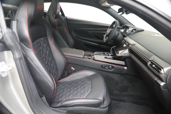 New 2026 Aston Martin Vanquish for sale $546,000 at Pagani of Greenwich in Greenwich CT 06830 19