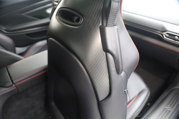 New 2026 Aston Martin Vanquish for sale $546,000 at Pagani of Greenwich in Greenwich CT 06830 21