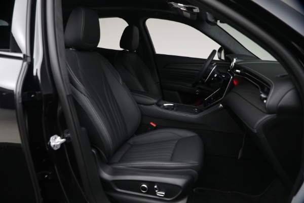 Used 2026 Maserati Grecale Modena V6 for sale $78,714 at Pagani of Greenwich in Greenwich CT 06830 16