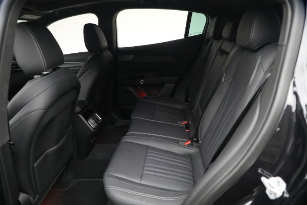Used 2026 Maserati Grecale Modena V6 for sale $78,714 at Pagani of Greenwich in Greenwich CT 06830 17