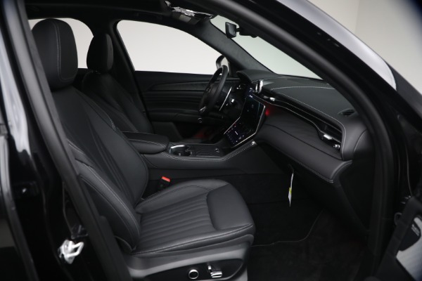 Used 2026 Maserati Grecale Modena V6 for sale $79,881 at Pagani of Greenwich in Greenwich CT 06830 14