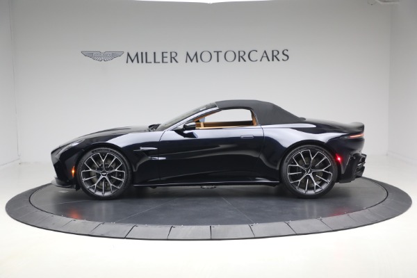 New 2026 Aston Martin Vantage Roadster for sale $260,900 at Pagani of Greenwich in Greenwich CT 06830 15