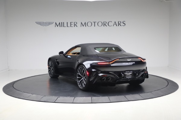 New 2026 Aston Martin Vantage Roadster for sale $260,900 at Pagani of Greenwich in Greenwich CT 06830 17
