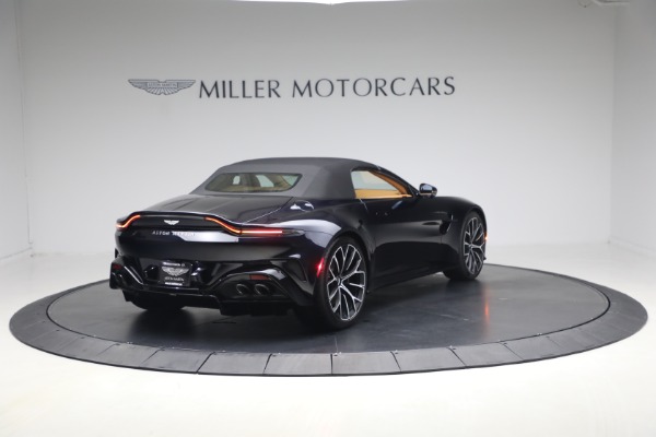 New 2026 Aston Martin Vantage Roadster for sale $260,900 at Pagani of Greenwich in Greenwich CT 06830 19