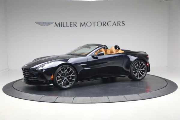 New 2026 Aston Martin Vantage Roadster for sale $260,900 at Pagani of Greenwich in Greenwich CT 06830 2