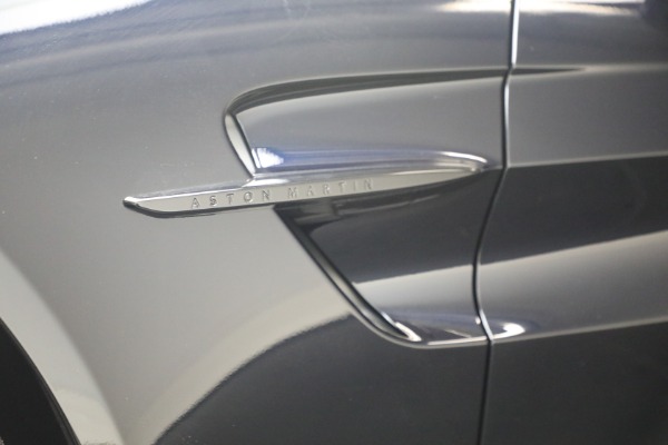 New 2026 Aston Martin Vantage Roadster for sale $260,900 at Pagani of Greenwich in Greenwich CT 06830 28