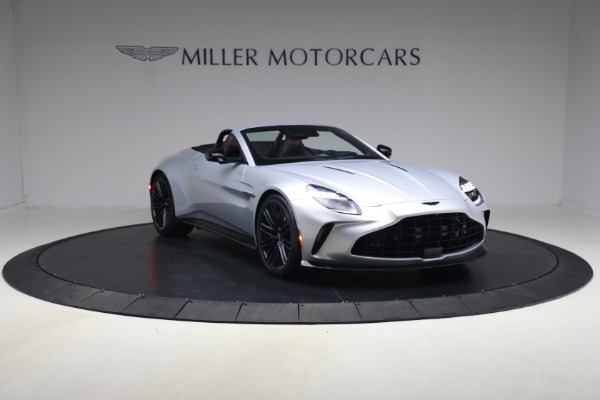 New 2026 Aston Martin Vantage Roadster for sale $274,300 at Pagani of Greenwich in Greenwich CT 06830 11