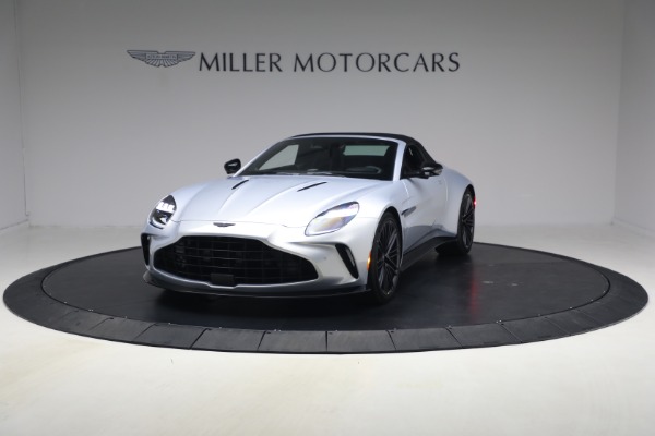 New 2026 Aston Martin Vantage Roadster for sale $274,300 at Pagani of Greenwich in Greenwich CT 06830 13