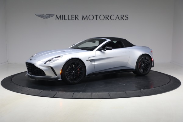 New 2026 Aston Martin Vantage Roadster for sale $274,300 at Pagani of Greenwich in Greenwich CT 06830 14