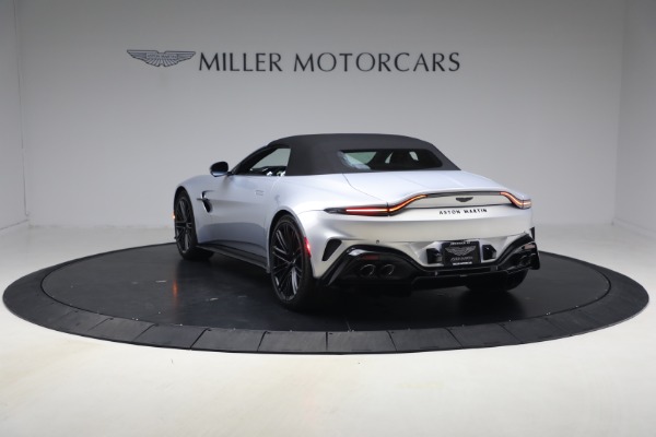 New 2026 Aston Martin Vantage Roadster for sale $274,300 at Pagani of Greenwich in Greenwich CT 06830 17