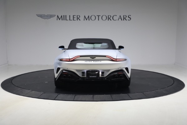 New 2026 Aston Martin Vantage Roadster for sale $274,300 at Pagani of Greenwich in Greenwich CT 06830 18