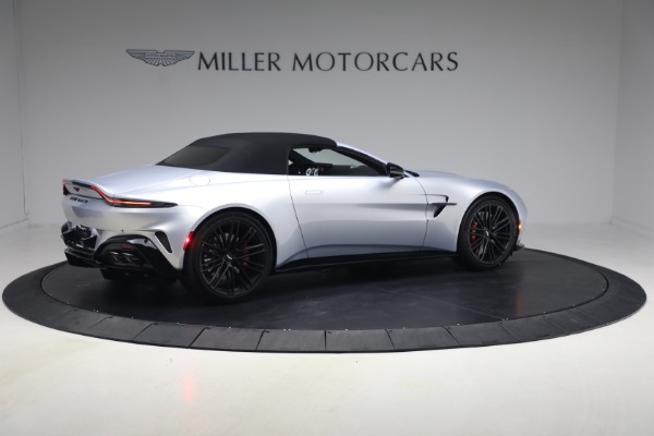 New 2026 Aston Martin Vantage Roadster for sale $274,300 at Pagani of Greenwich in Greenwich CT 06830 20