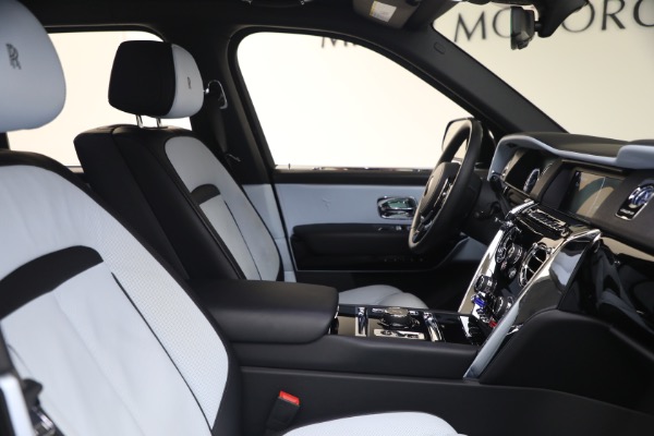 Used 2022 Rolls-Royce Cullinan for sale Sold at Pagani of Greenwich in Greenwich CT 06830 18