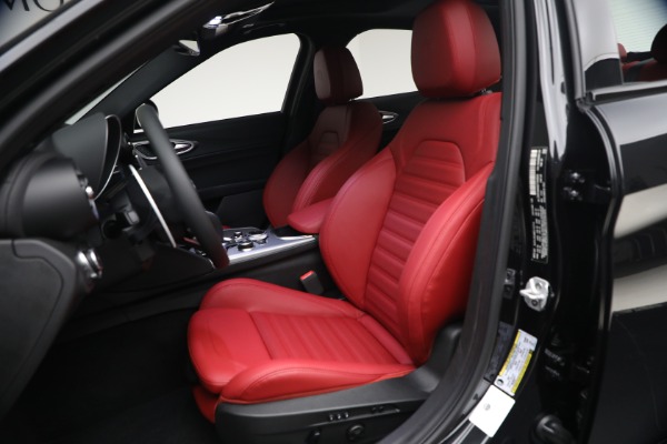 New 2026 Alfa Romeo Giulia VELOCE for sale $58,615 at Pagani of Greenwich in Greenwich CT 06830 14