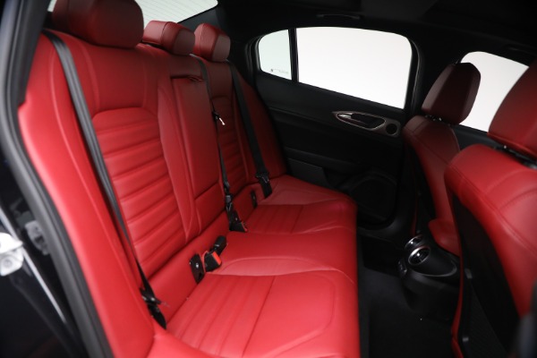 New 2026 Alfa Romeo Giulia VELOCE for sale $58,615 at Pagani of Greenwich in Greenwich CT 06830 21