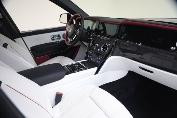 Used 2025 Rolls-Royce Black Badge Cullinan for sale $469,900 at Pagani of Greenwich in Greenwich CT 06830 18